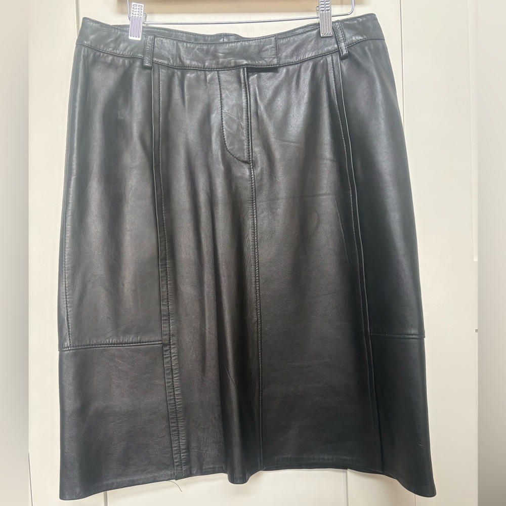 Elegant Black Leather Skirt